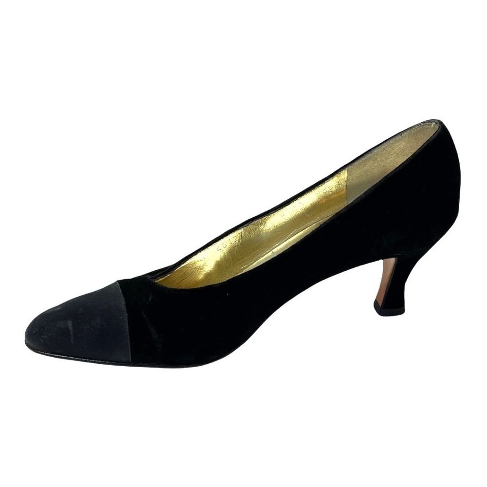 Salvatore Ferragamo Vintage Black Velvet Almond Toe Heels Size 8